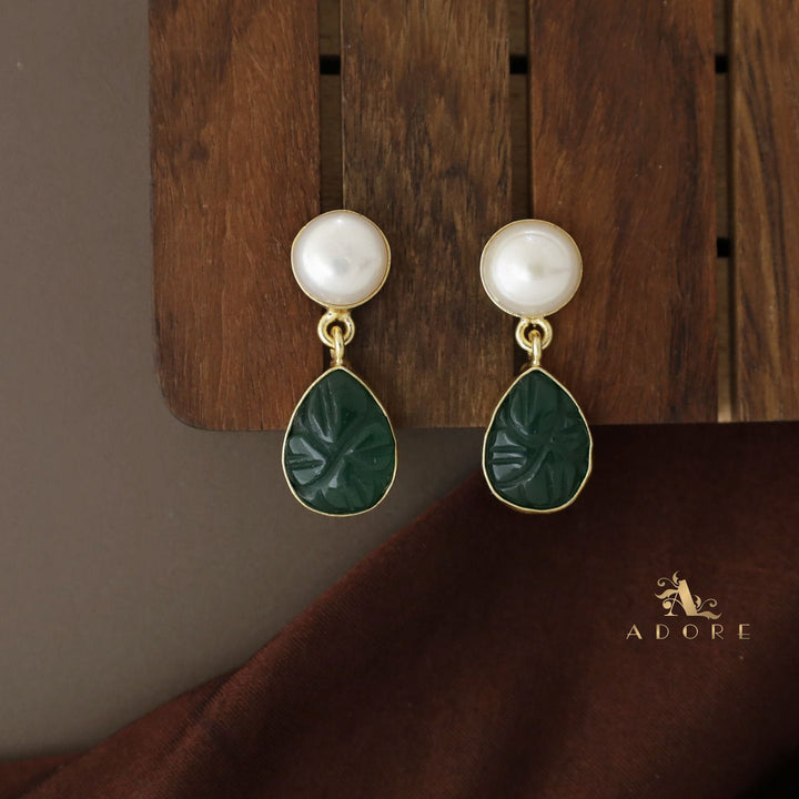 Tapsi 5 Carved Stone Neckpiece With Earring