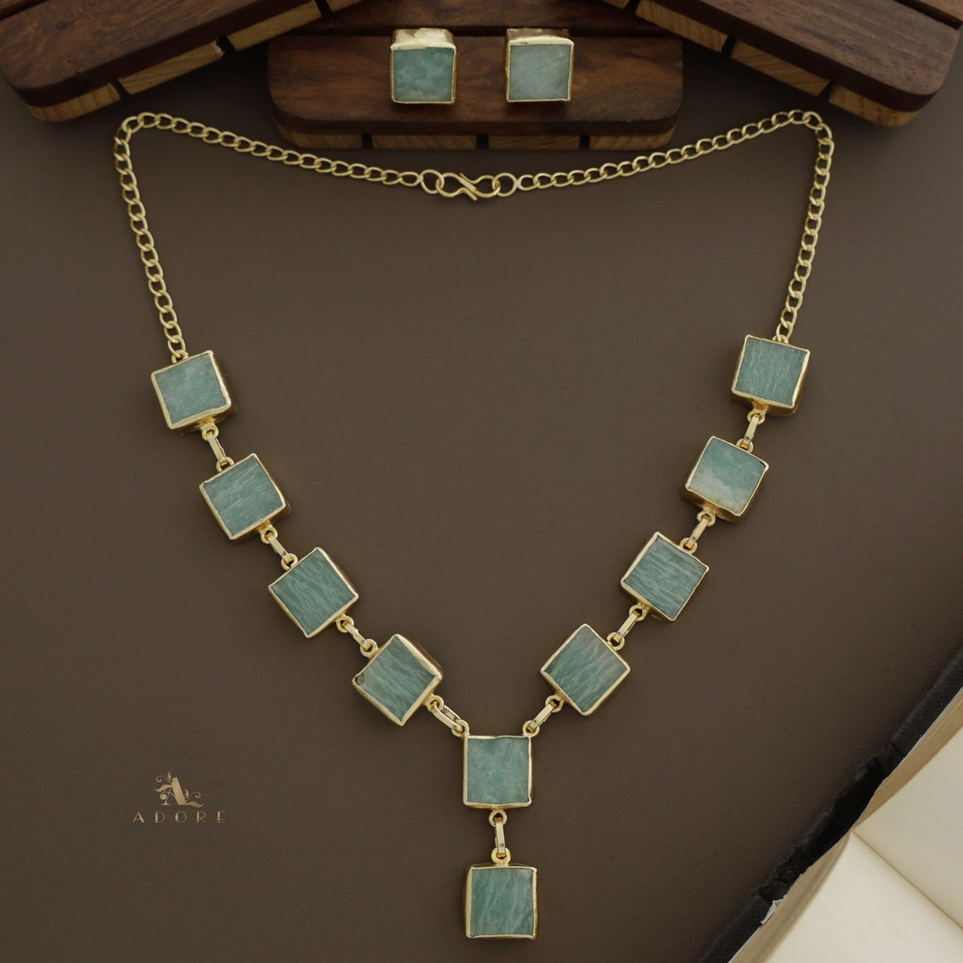 Velora Square Raw Stone Neckpiece With Stud