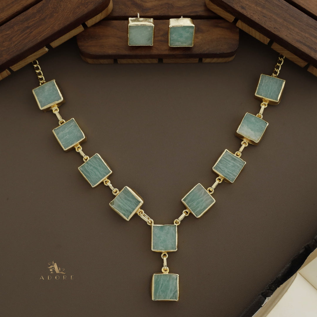 Velora Square Raw Stone Neckpiece With Stud