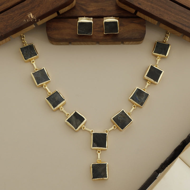 Velora Square Raw Stone Neckpiece With Stud