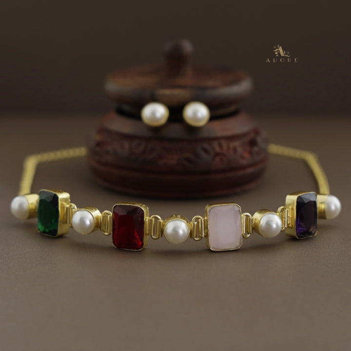 Hima Glossy Rectangle Pearl Choker With Pearl Stud