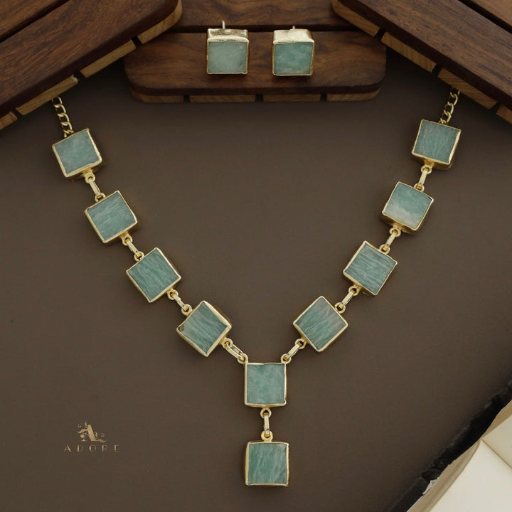 Velora Square Raw Stone Neckpiece With Stud