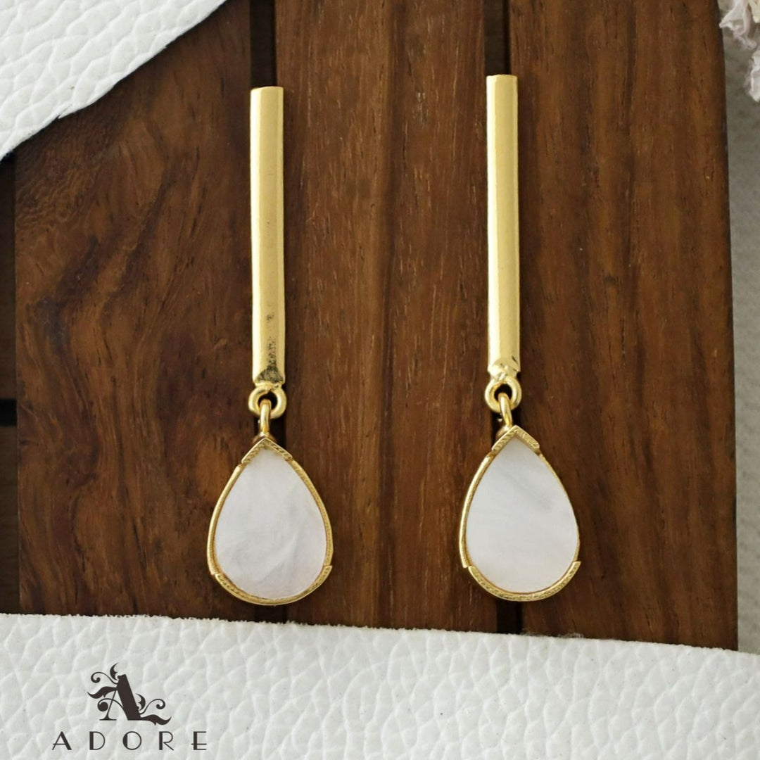 Golden Sticky Carved Drop Earring