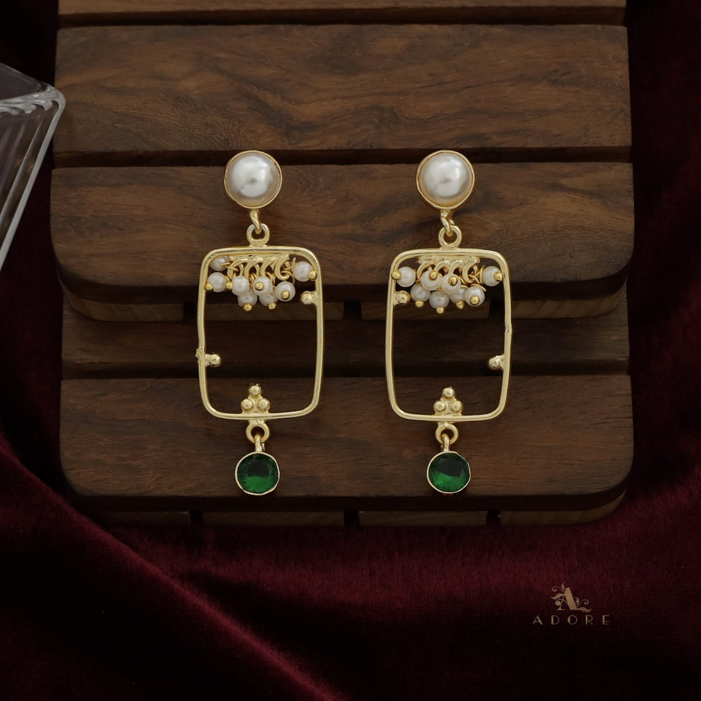 Dimple Glossy Rectangle Cluster Pearl Earring