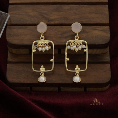 Dimple Glossy Rectangle Cluster Pearl Earring