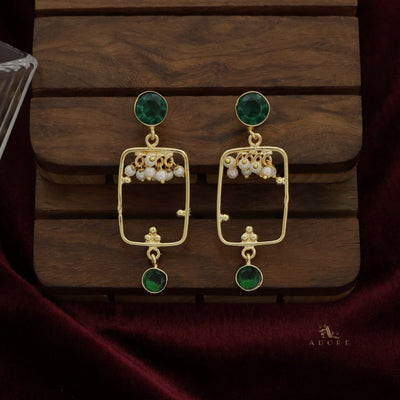 Dimple Glossy Rectangle Cluster Pearl Earring