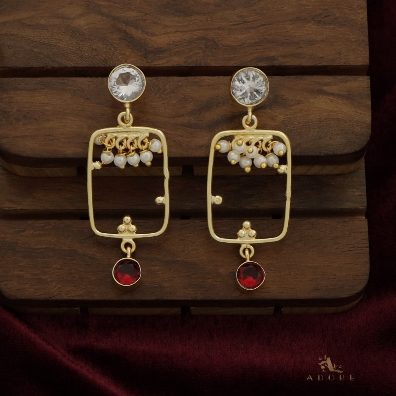Dimple Glossy Rectangle Cluster Pearl Earring