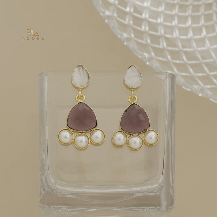 MOP Glossy Curvy Triangle Tri Pearl Earring