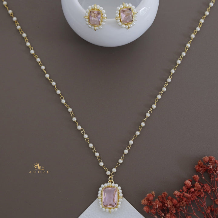 Nasmiya Cluster Pearl Rectangle Glossy Neckpiece With Stud