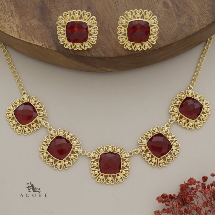 Golden Heart Glossy Square Choker / Short Neckpiece With Earring