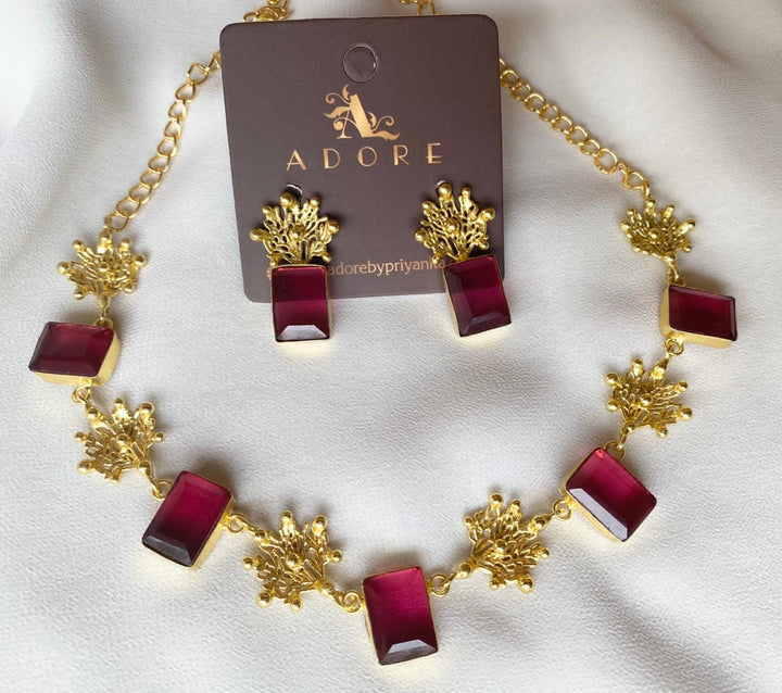 Elite Sparkle Short Neckpiece (1 Layer)