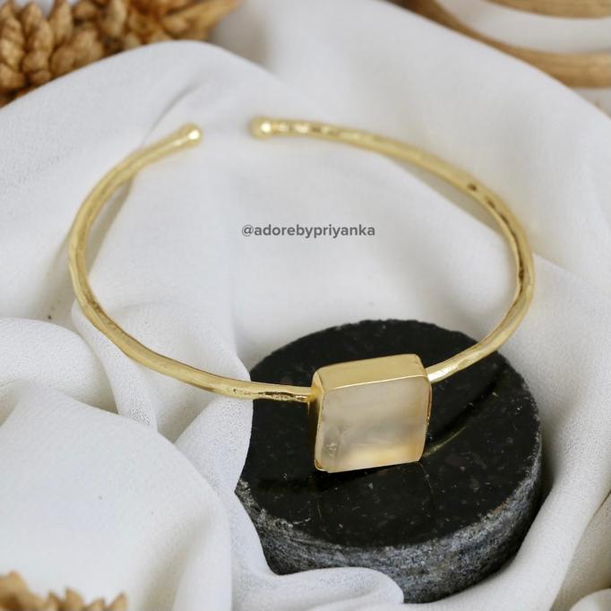 Busaba Single Stone Bracelets (Colour Option)
