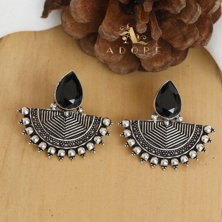 Nobiya Semi Circle Earring