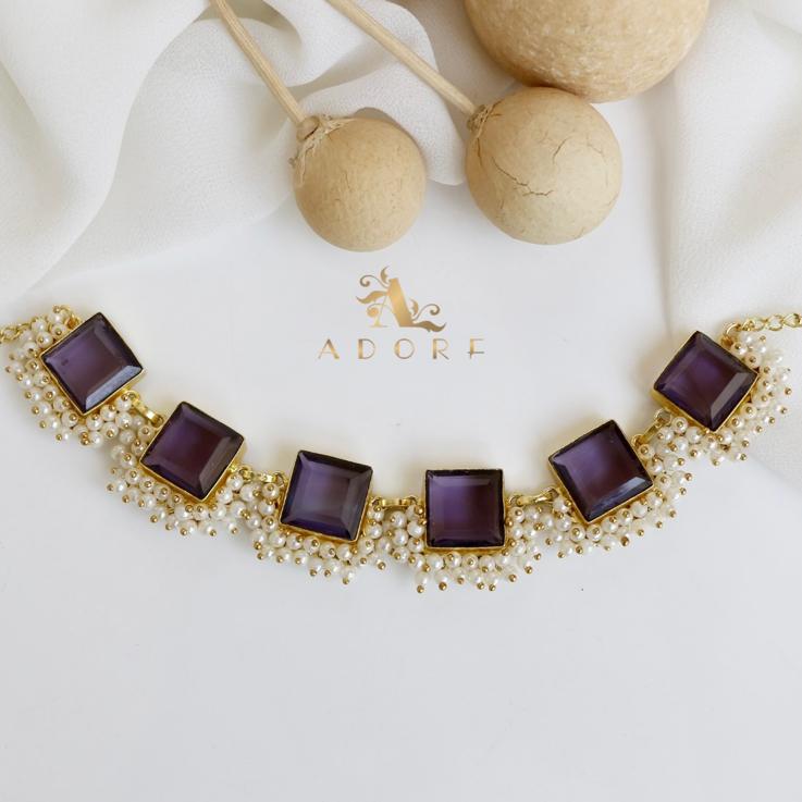 Trina 6 Glossy Square With Pearl Short Neckpiece/Choker