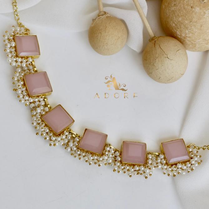 Trina 6 Glossy Square With Pearl Short Neckpiece/Choker