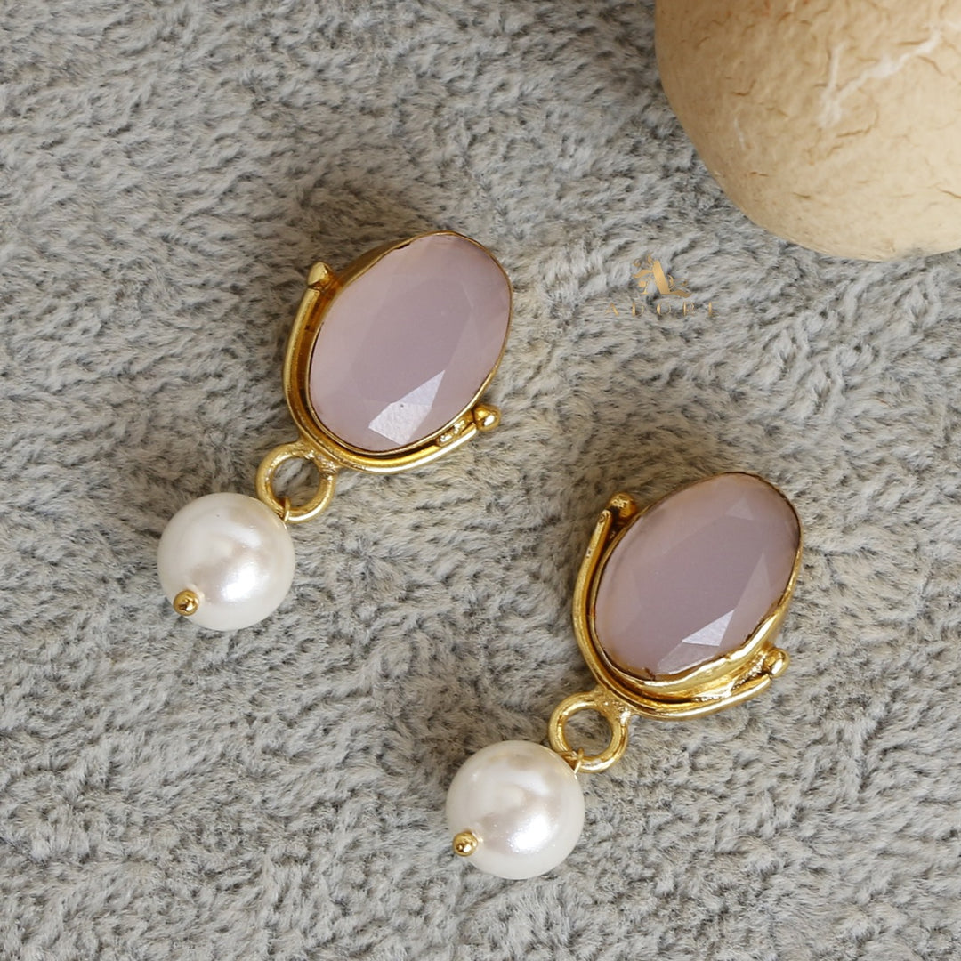 Oviya Oval Glossy With Pearl Earring