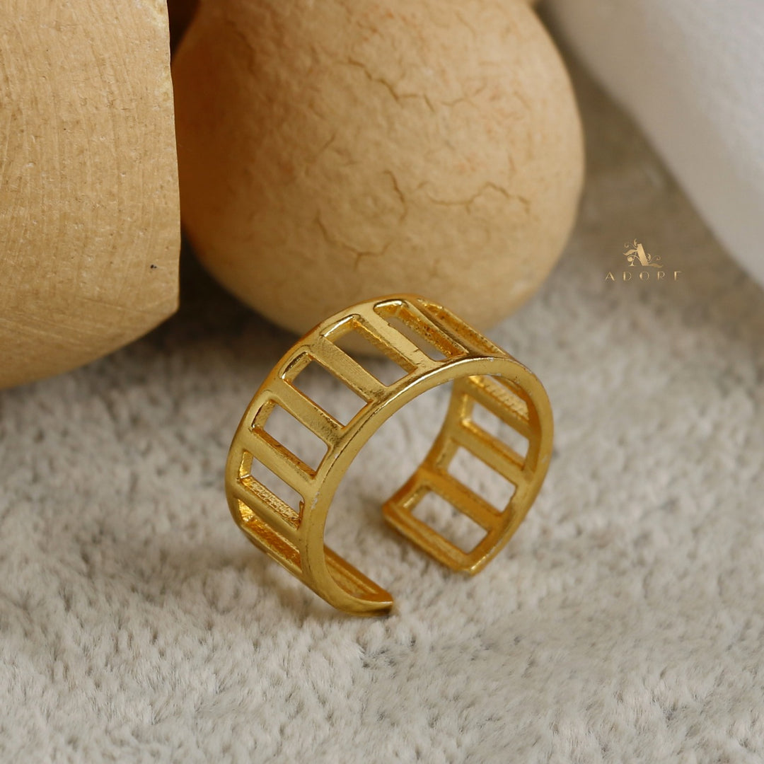 Gold Colonnade Ring