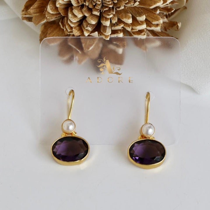 Golden Dhaarini Pearl Earring