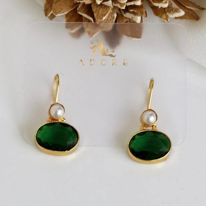 Golden Dhaarini Pearl Earring