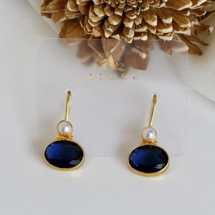 Golden Dhaarini Pearl Earring