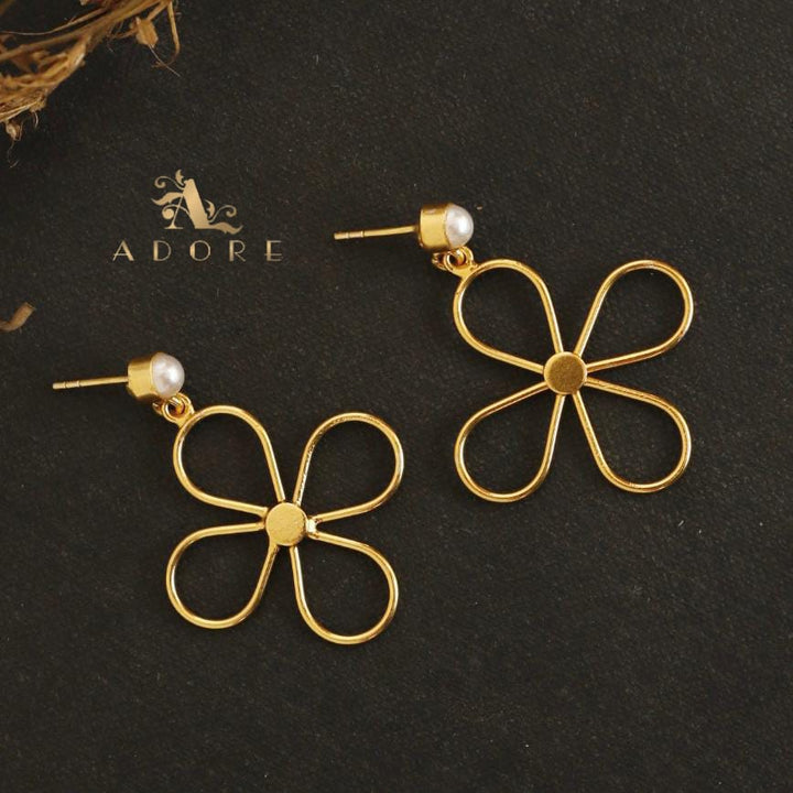 Enora Flower Pearl Earring
