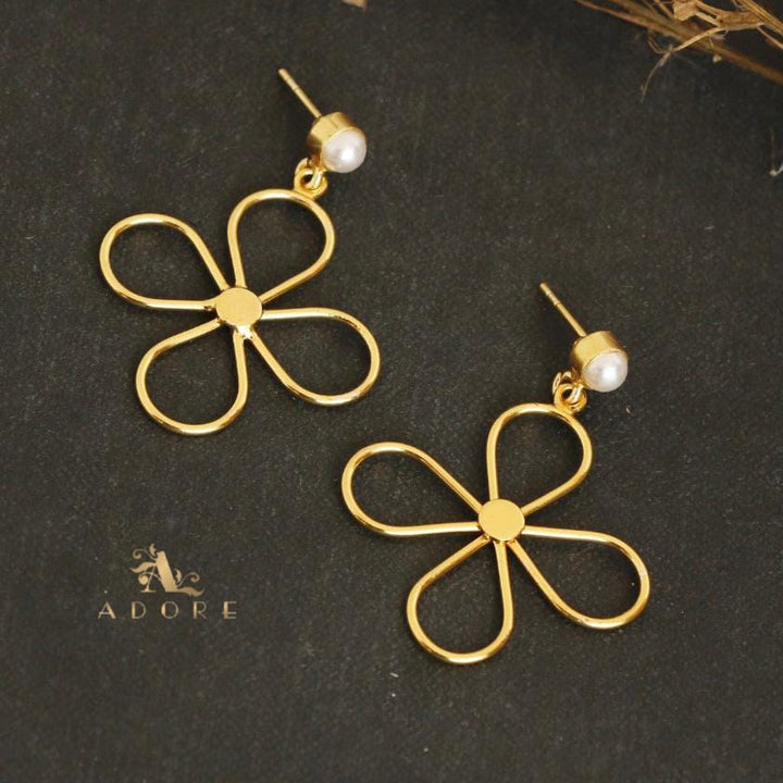 Enora Flower Pearl Earring