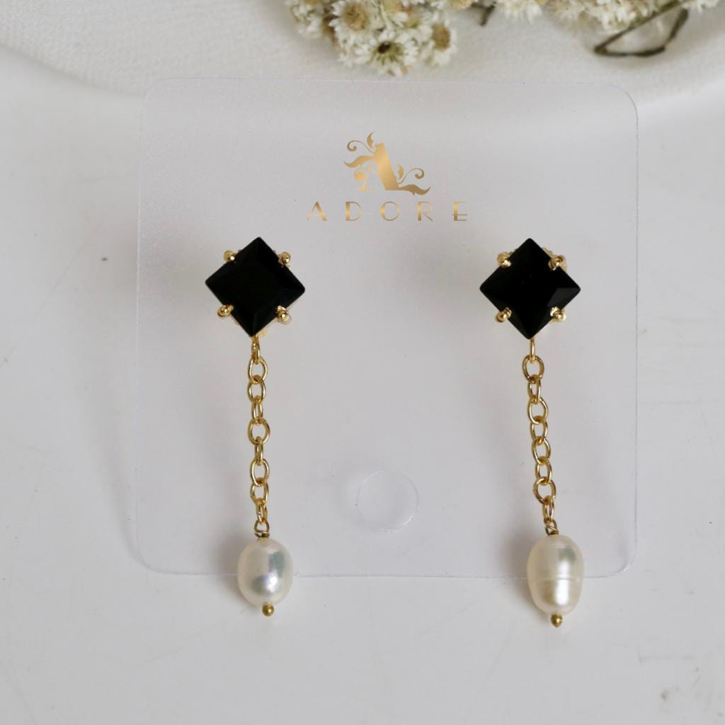 Katrine Pearl Drop Earring
