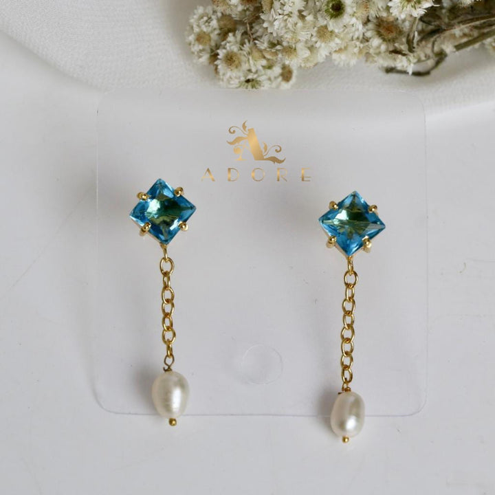 Katrine Pearl Drop Earring