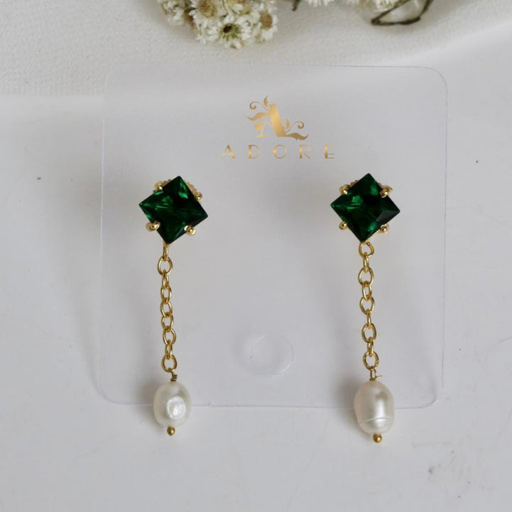 Katrine Pearl Drop Earring