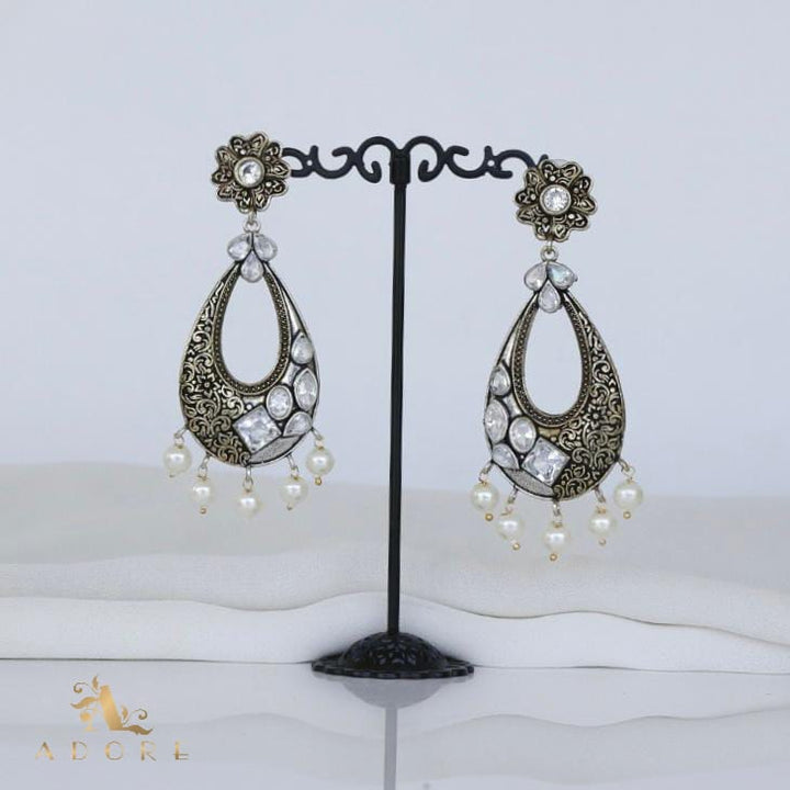 Gulshania Pearl Drop Earring