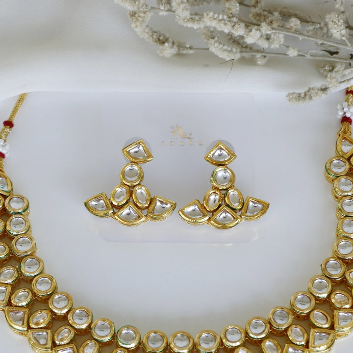 Ayani Kundan Neckpiece With Earring