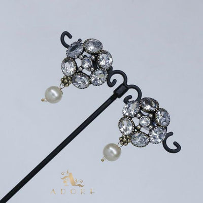 Toshiko Glossy flower Earring