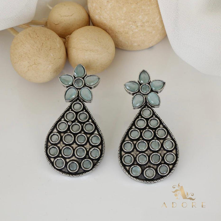 Varna Dew Drop Earring