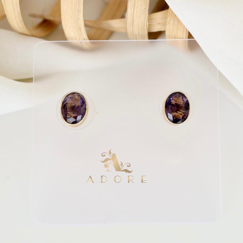 Naira Glossy Stud