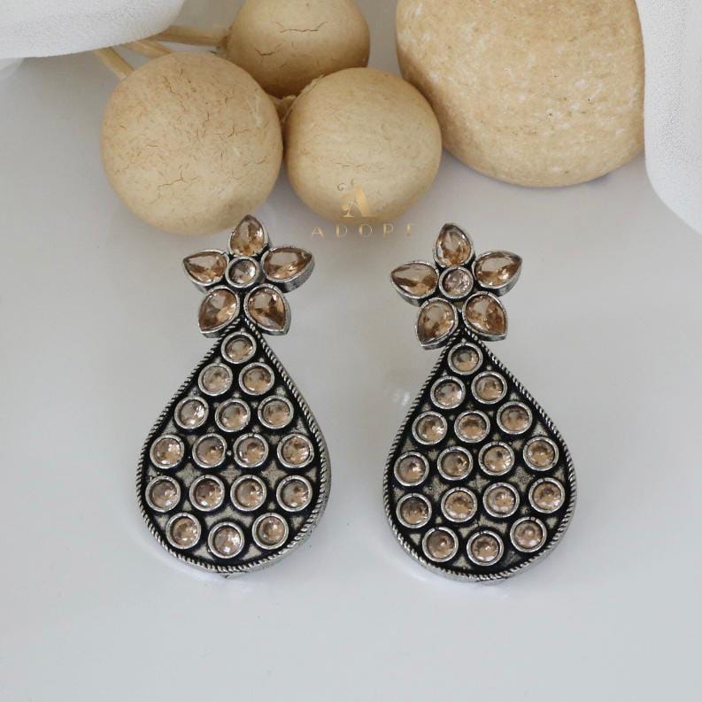 Varna Dew Drop Earring