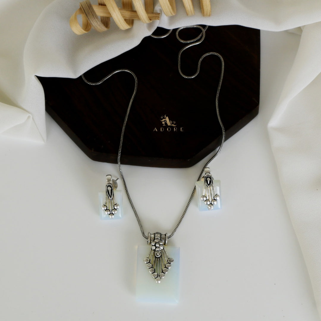 Valena Neckpiece With Earring