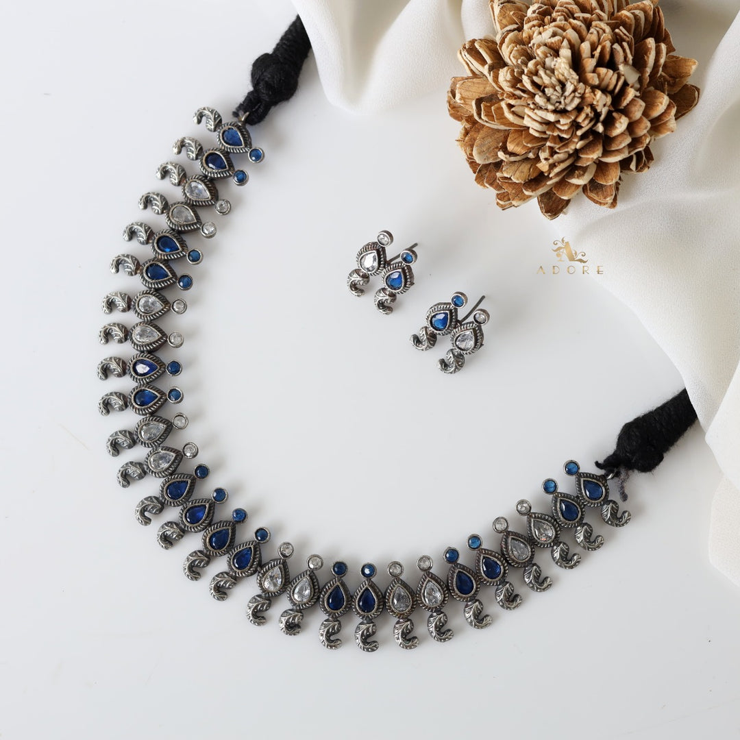 Hyati Neckpiece With Earring