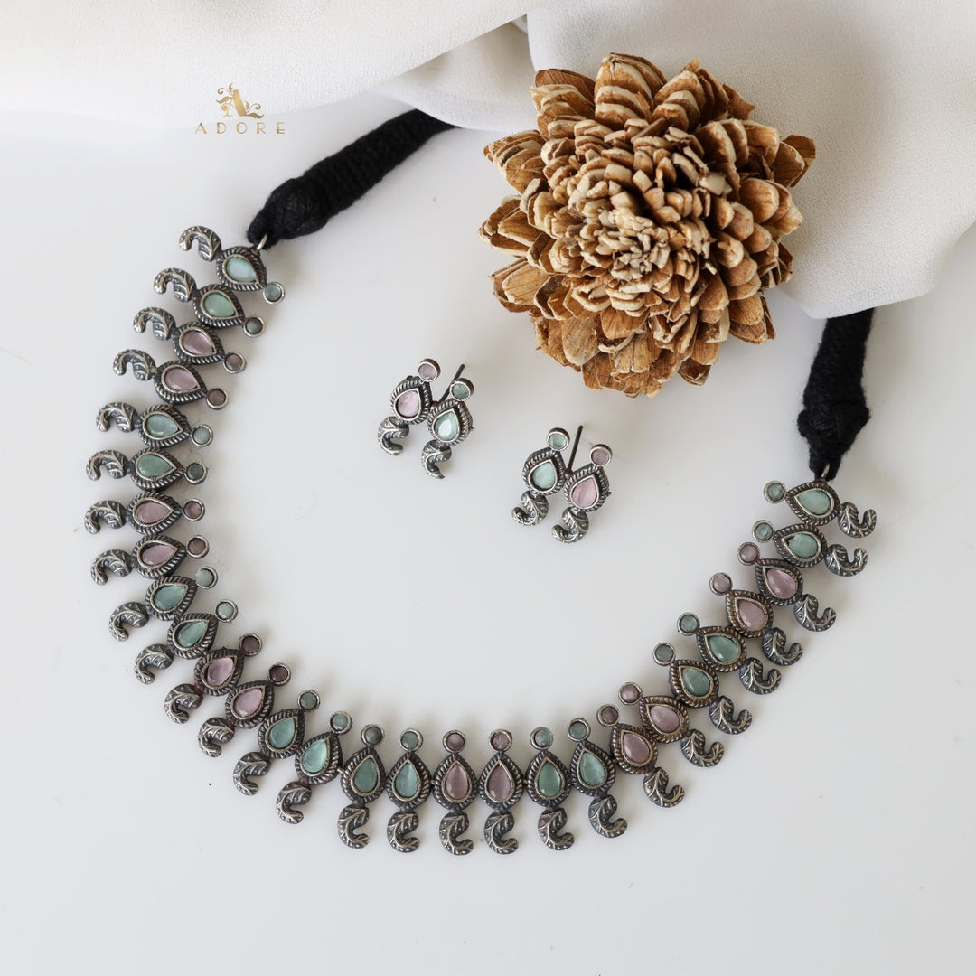 Hyati Neckpiece With Earring