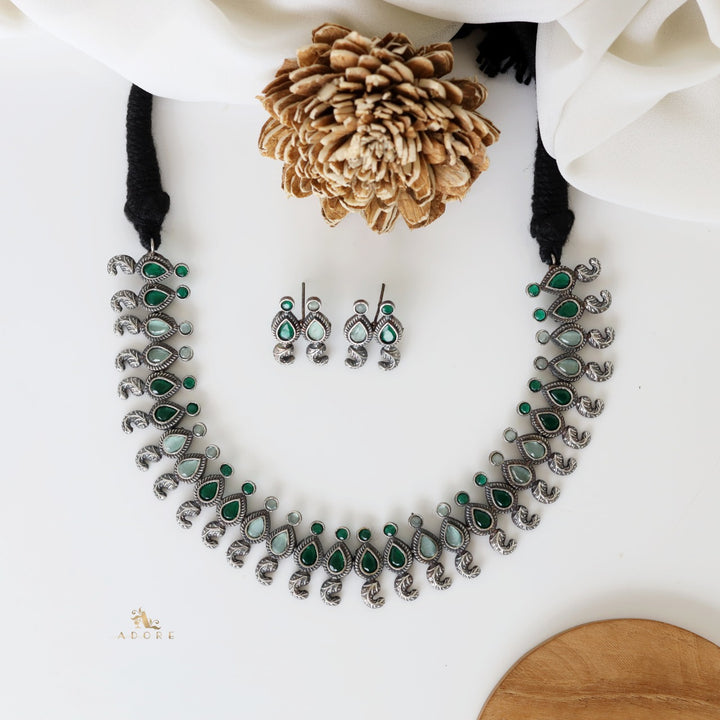 Hyati Neckpiece With Earring