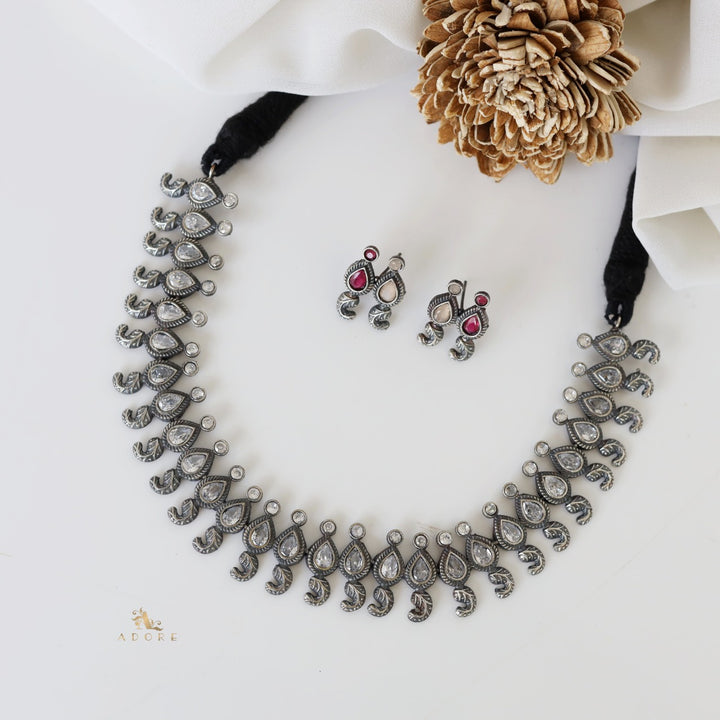 Hyati Neckpiece With Earring