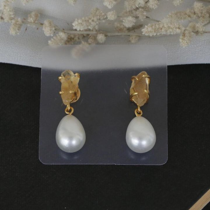 Dhurina Raw Stone Pearl Drop Earring