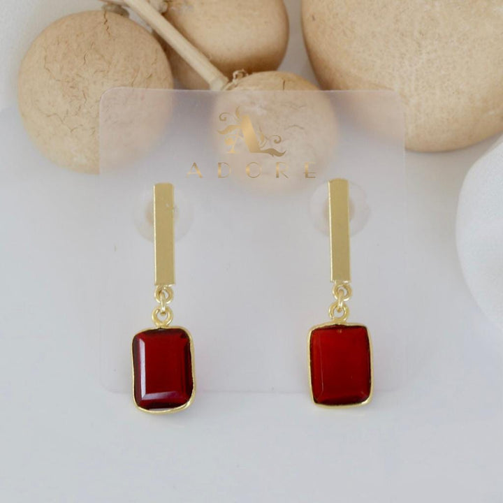 Thanviya Rectangle Glossy Earring