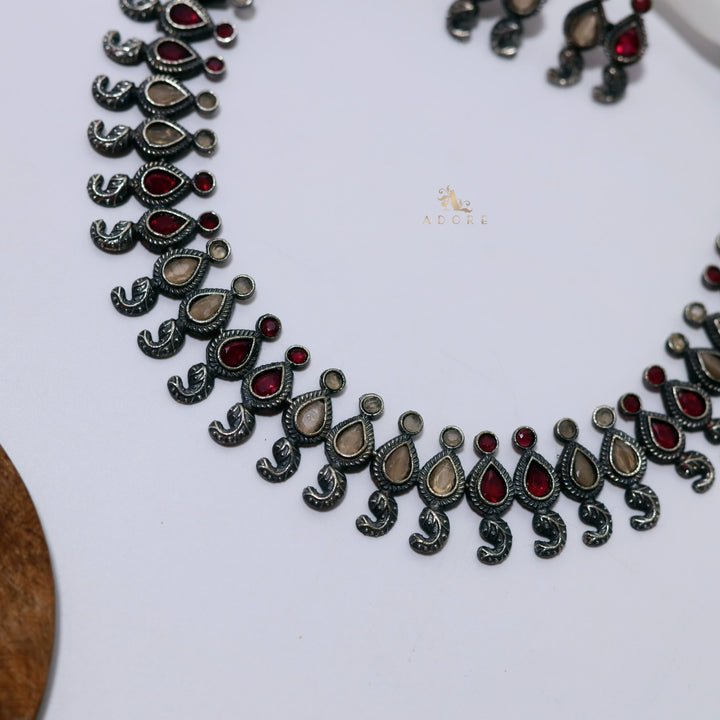 Hyati Neckpiece With Earring
