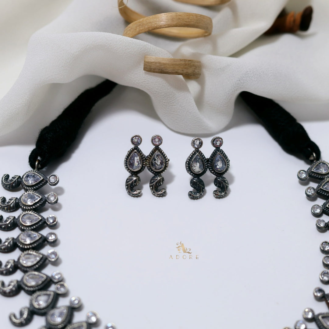 Hyati Neckpiece With Earring