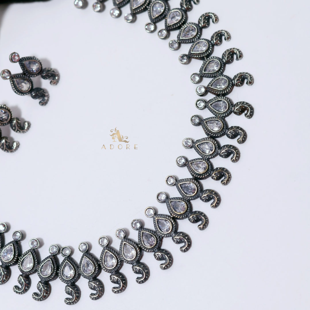 Hyati Neckpiece With Earring