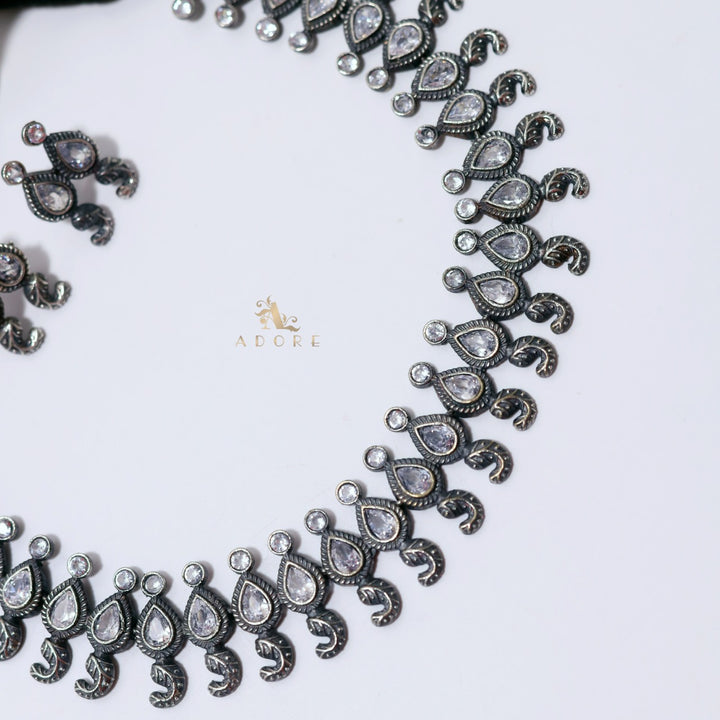 Hyati Neckpiece With Earring