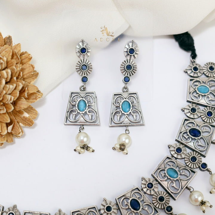 Lopsia Neckpiece With Earring