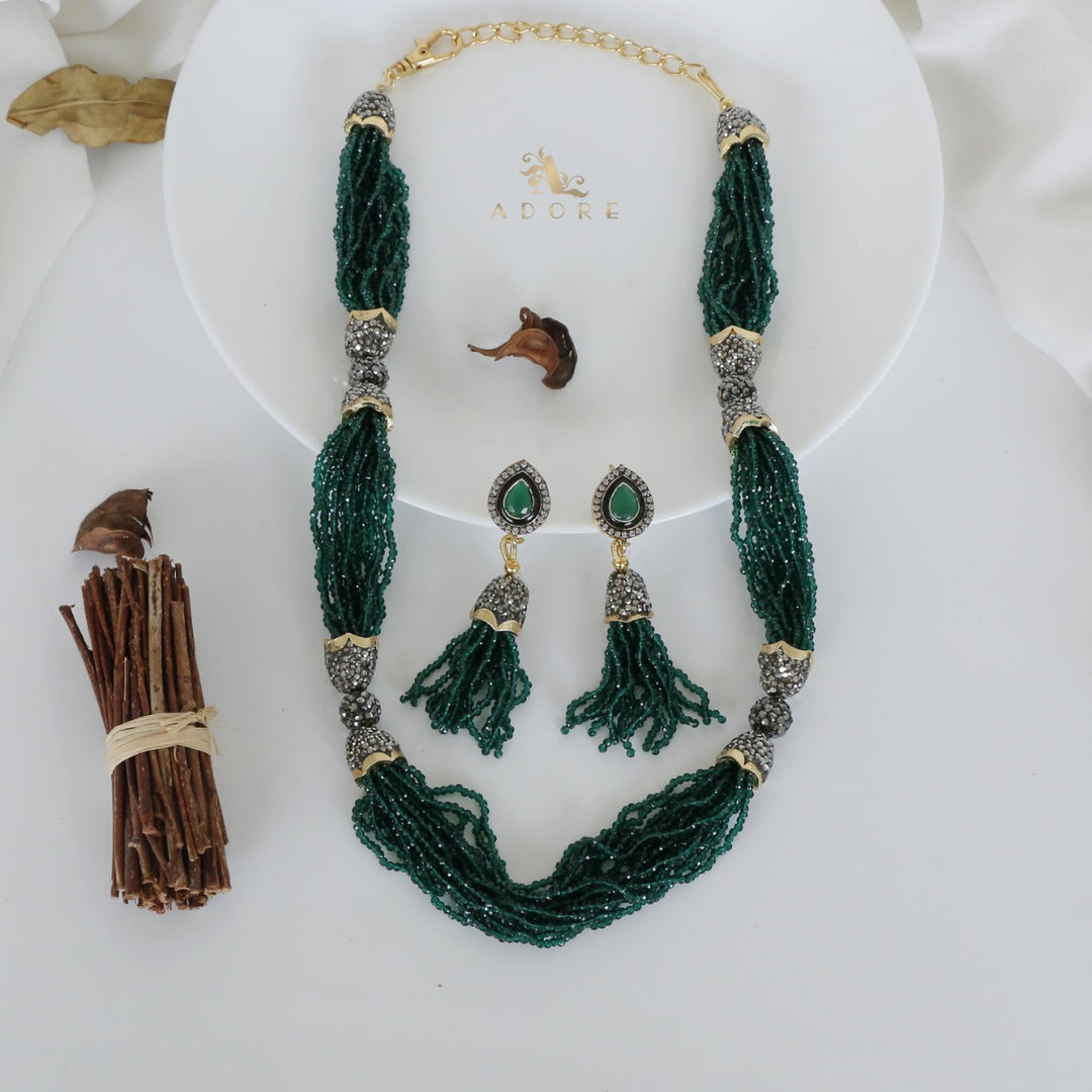 Vihaya Neckpiece With Earring