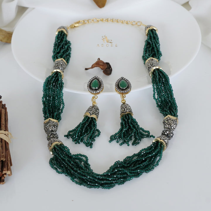 Vihaya Neckpiece With Earring