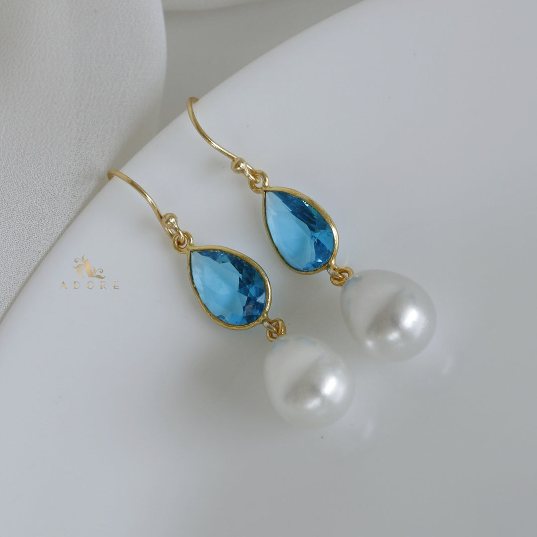 Ziora Glossy With Pearl Drop Earring